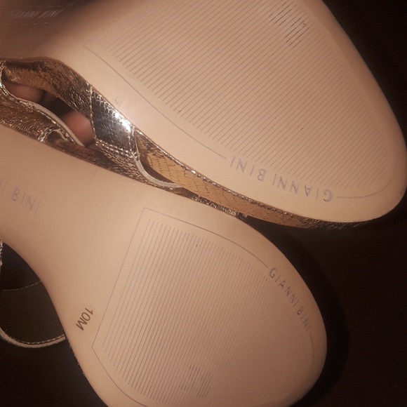 Gianni Bini Gold Ankle Strap Heels - Picture 4 of 5